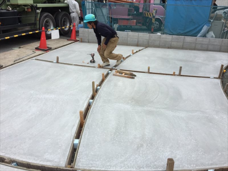 ���� �J�[�|�[�g �G�N�X�e���A ���� ����