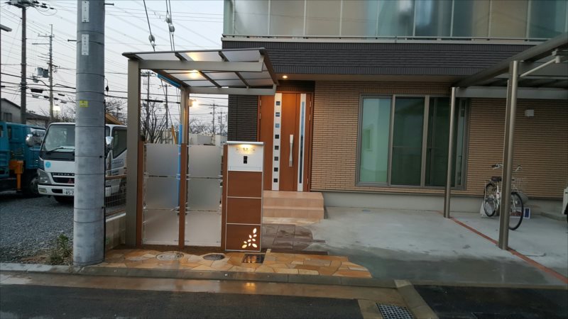 ���� �J�[�|�[�g �G�N�X�e���A ���� ����